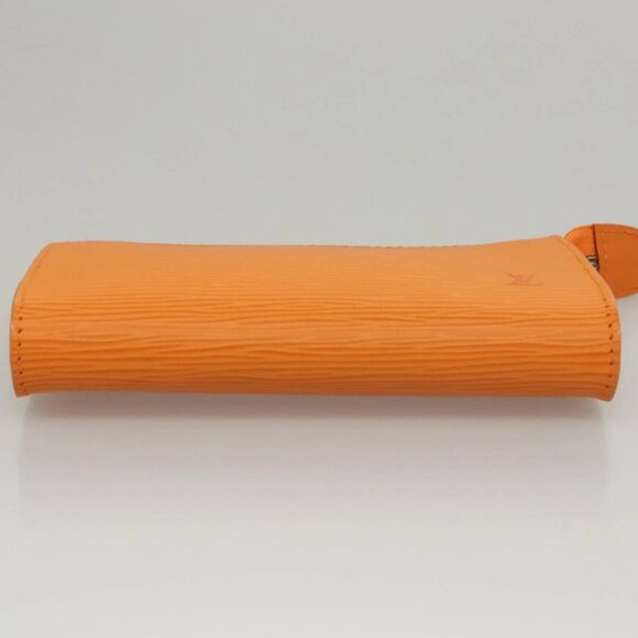 LOUIS VUITTON Epi Pouch Orange Mandarin LV Auth 115631 - Picture 7 of 16